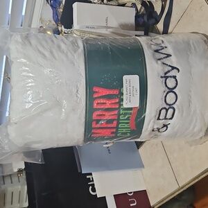 NIP! Bath & Body Works HP 🎊 LIMITED PLUSH BLANKET